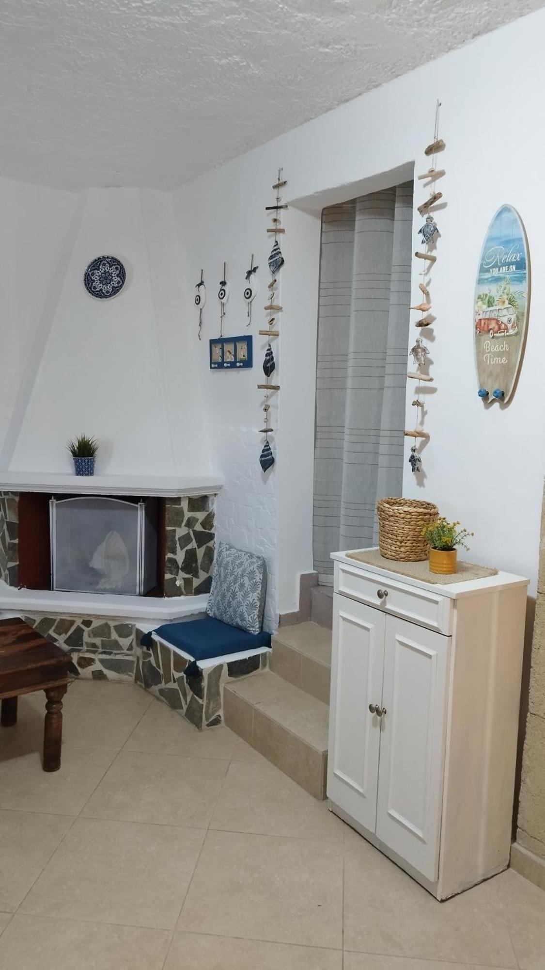 Sea Breeze Villa Архангелос Екстериор снимка